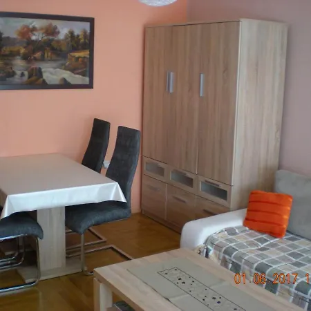 Apartamento Apartmán 66m 6 Lužkový